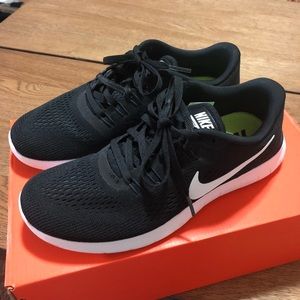 Nike Free RN - 8